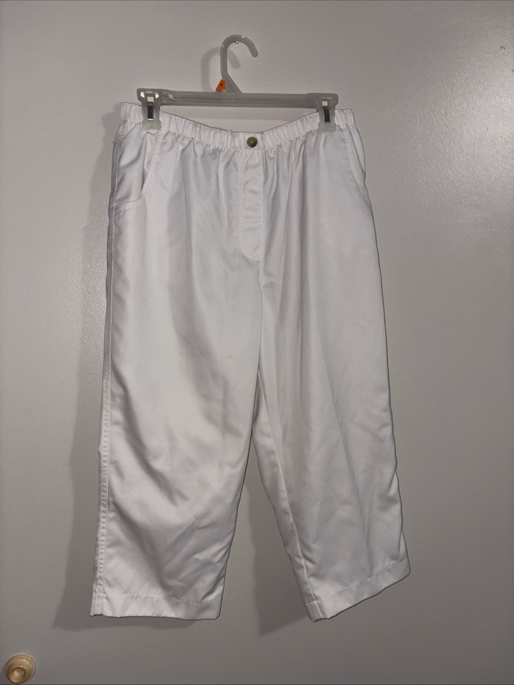 Mountain Lake White Elastic-Waist Capris - Picture 3 of 7